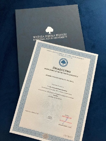 Oferuje Dyplomy Uniwersytetów, świadectwa, Dyplomy, Szkoły