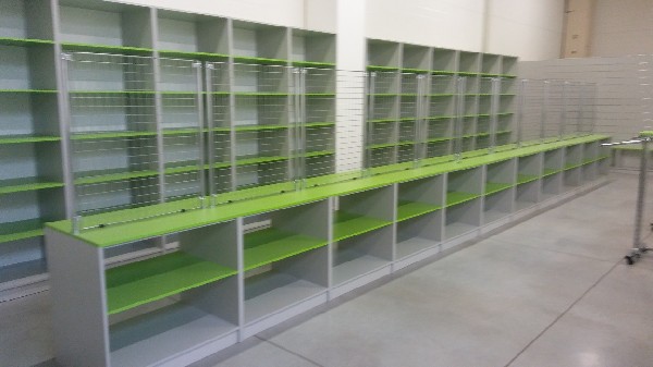 Producent Meble Sklepowe Na Wymiar Stoisko Handlowe Wyspy Lady Gabloty Regały 2