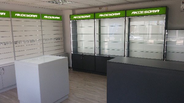 Producent Meble Sklepowe Na Wymiar Stoisko Handlowe Wyspy Lady Gabloty Regały 3